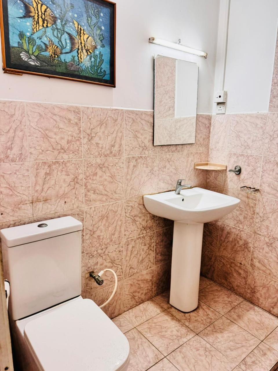 Surewo Apartment Бентота Экстерьер фото