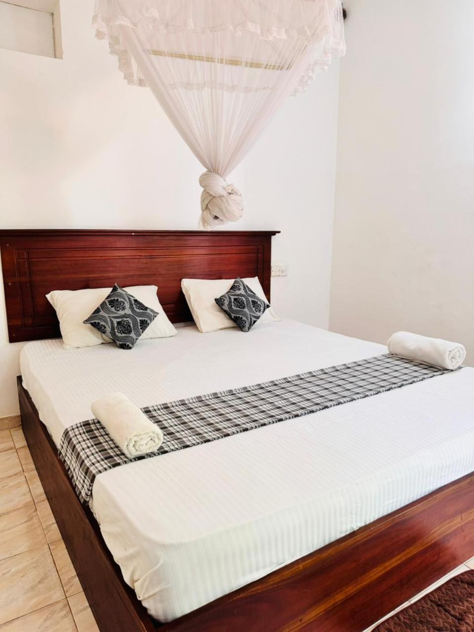 Surewo Apartment Бентота Экстерьер фото